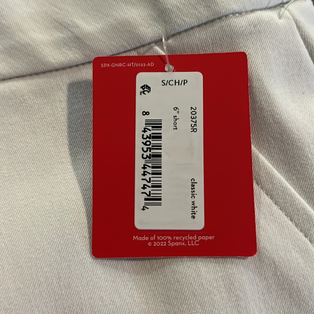 SPANX On The Go Polished 6” White Stretch High Rise Shorts Size Small NWT - Picture 16 of 16